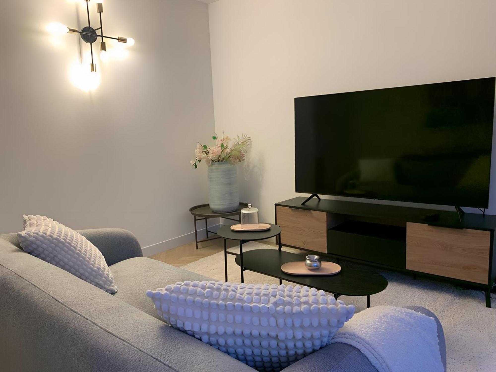 Magnifique Appartement, 3 Min De Paris Леваллуа-Перре Екстер'єр фото